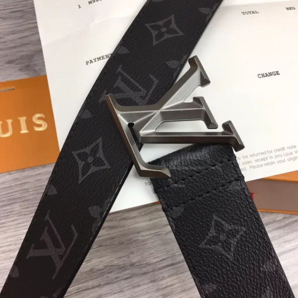 Louis Vuitton belt