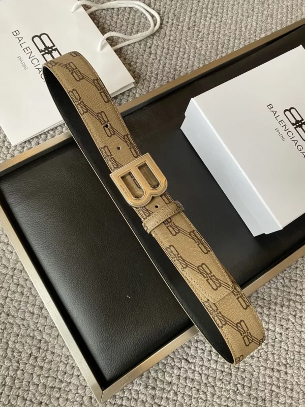 Balenciaga belt