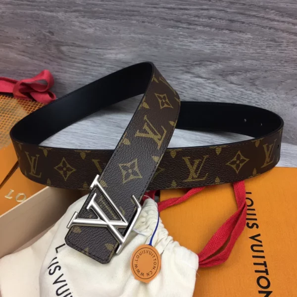 Louis Vuitton belt