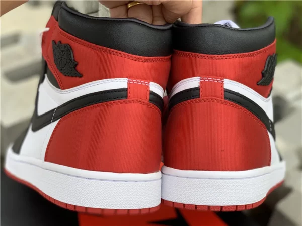 Air Jordan 1 Satin WMNS Black Toe - 2019-08-20 - Replica shoes