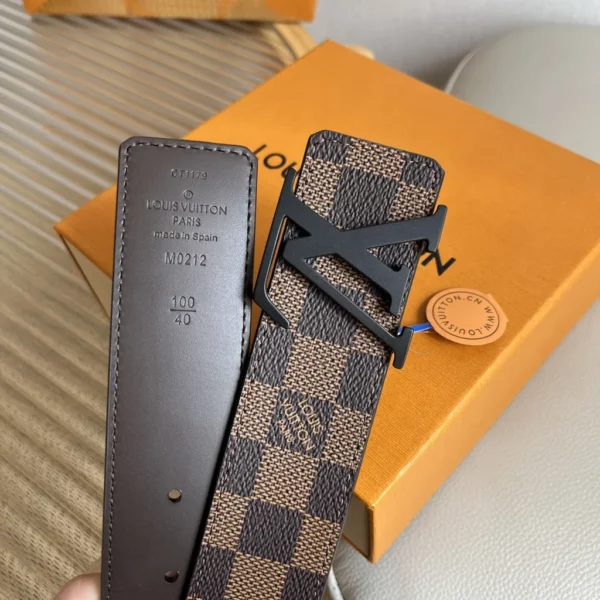 Louis Vuitton belt