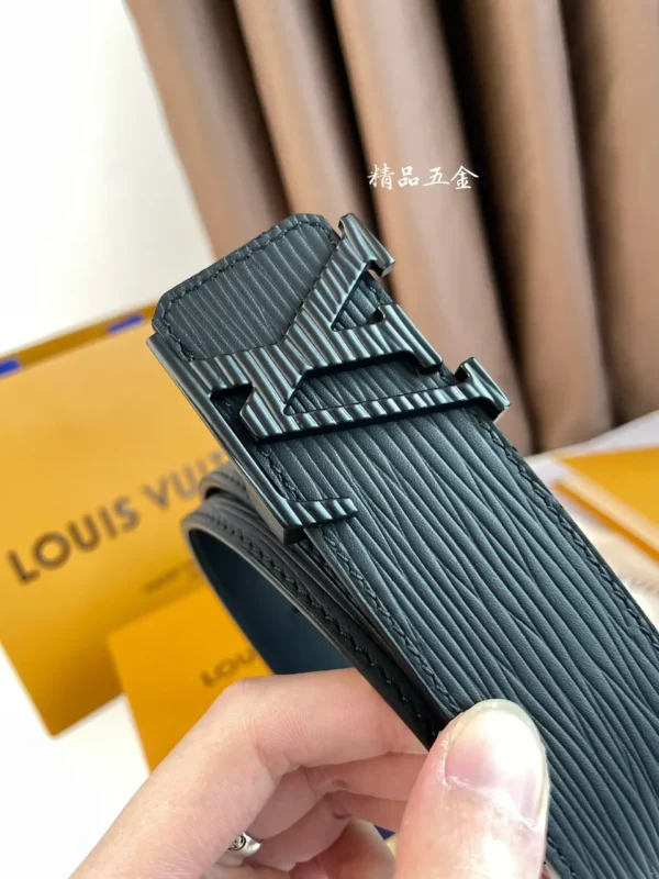 Louis Vuitton belt