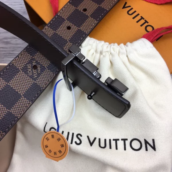 Louis Vuitton belt