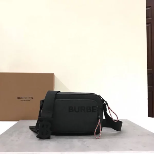 Burberry bag - rep bags