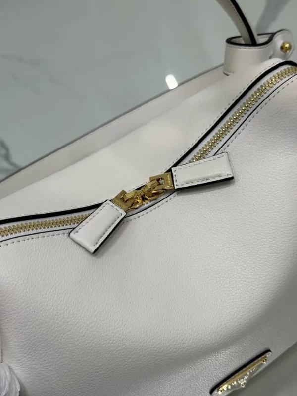 Prada bag - rep bags