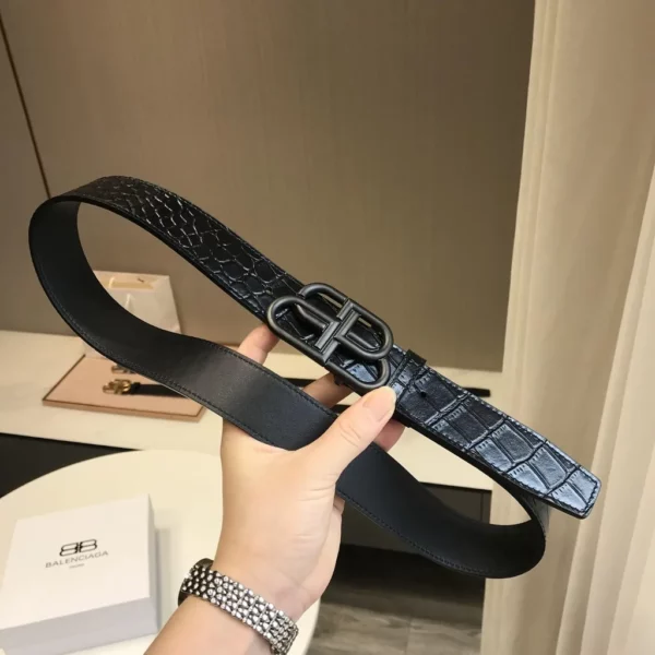 Balenciaga belt