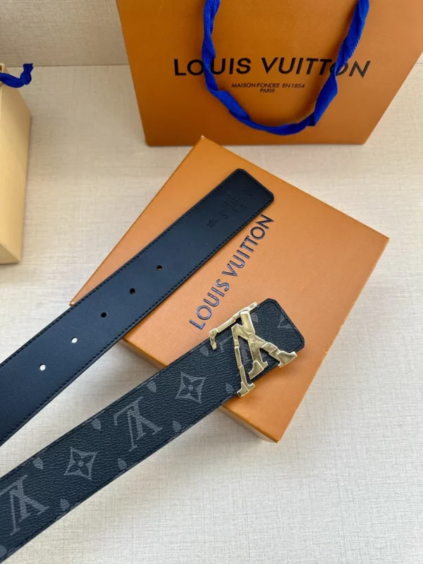 Louis Vuitton belt