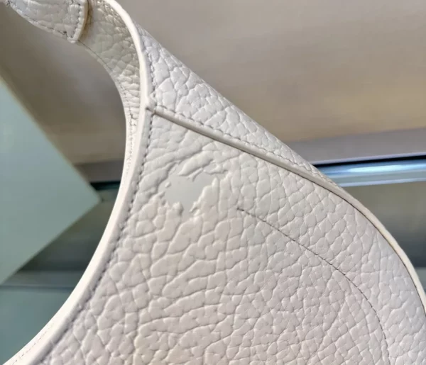 Burberry bag - rep bags