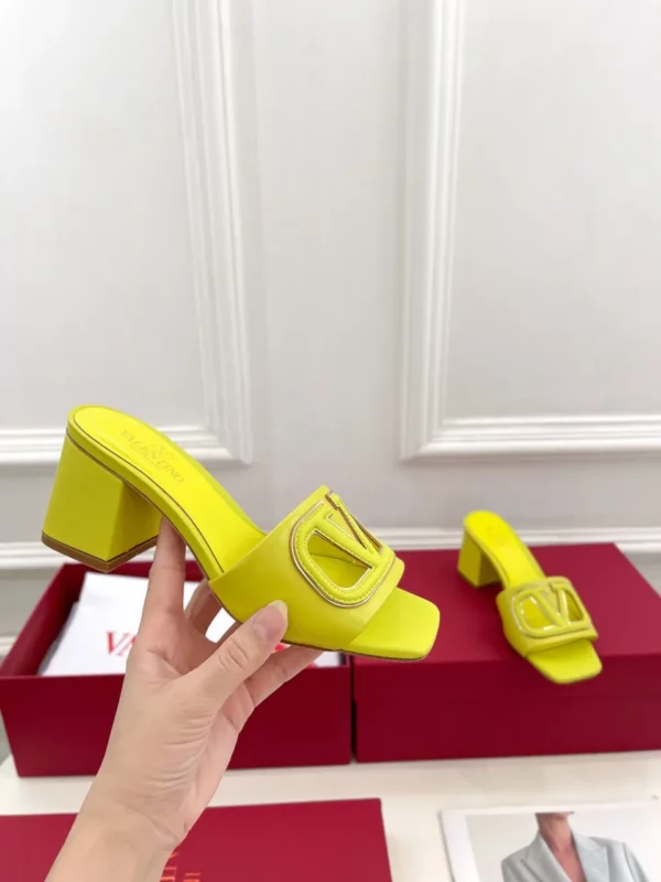 Valentino shoes - Reps shoes