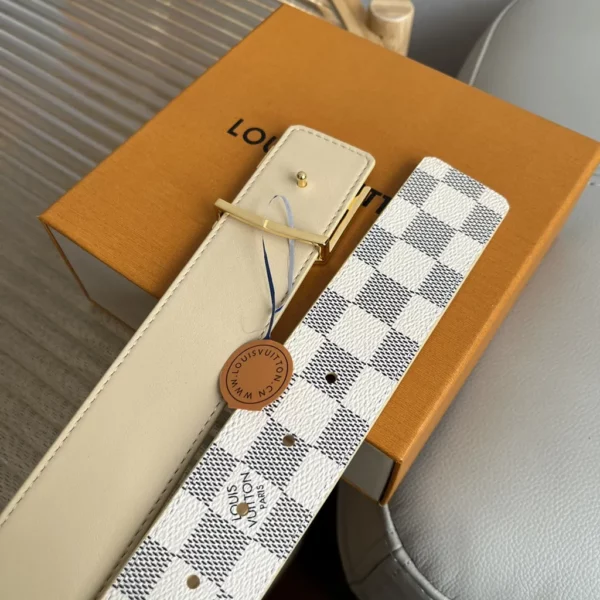 Louis Vuitton belt