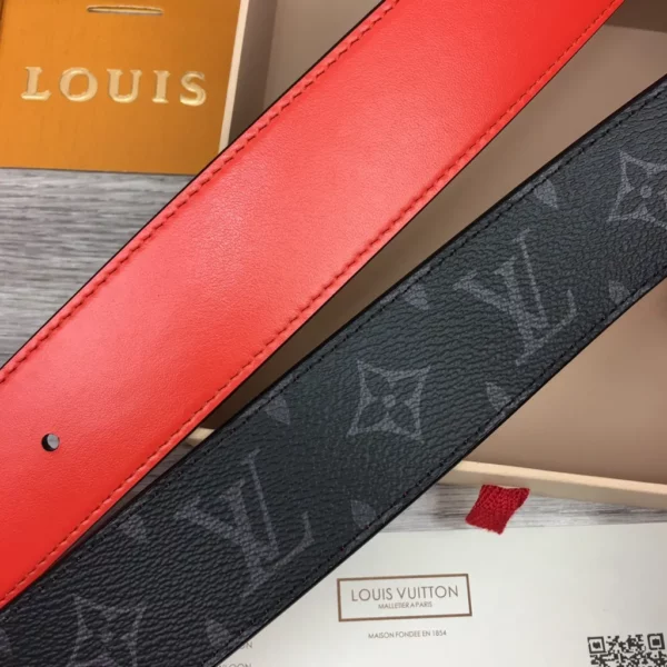 Louis Vuitton belt