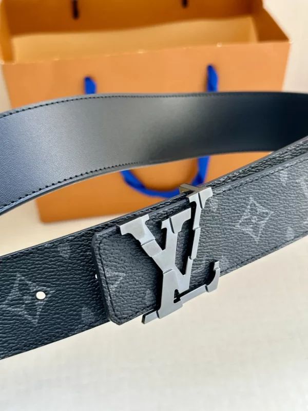 Louis Vuitton belt