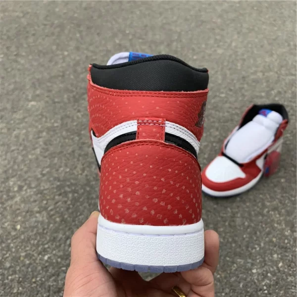 Air Jordan 1 Retro High OG Chicago Crystal - 2019-01-13 - Replica shoes