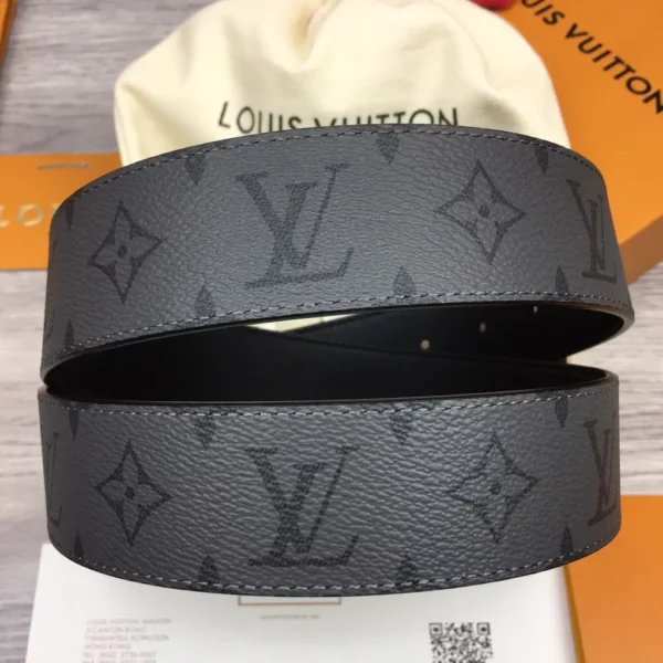 Louis Vuitton belt