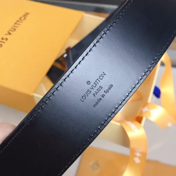 Louis Vuitton belt