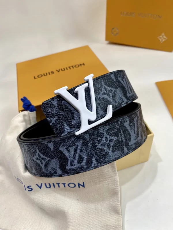 Louis Vuitton belt