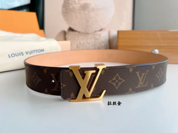 Louis Vuitton belt