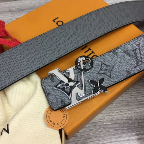 Louis Vuitton belt