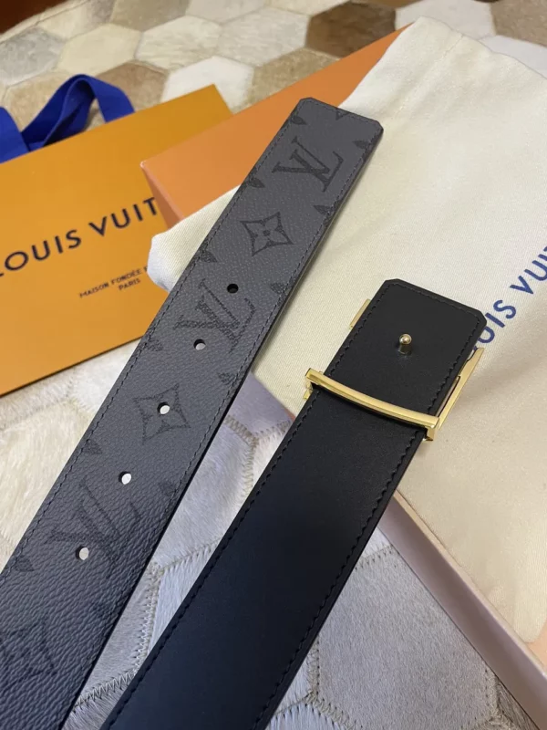 Louis Vuitton belt