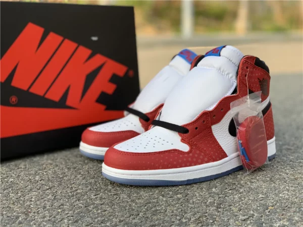 Air Jordan 1 Retro High OG Chicago Crystal - 2018-12-24 - Replica shoes