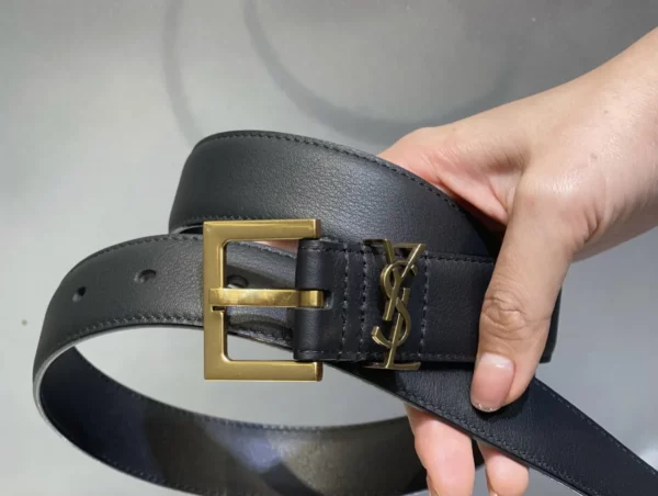 Saint Laurent belt