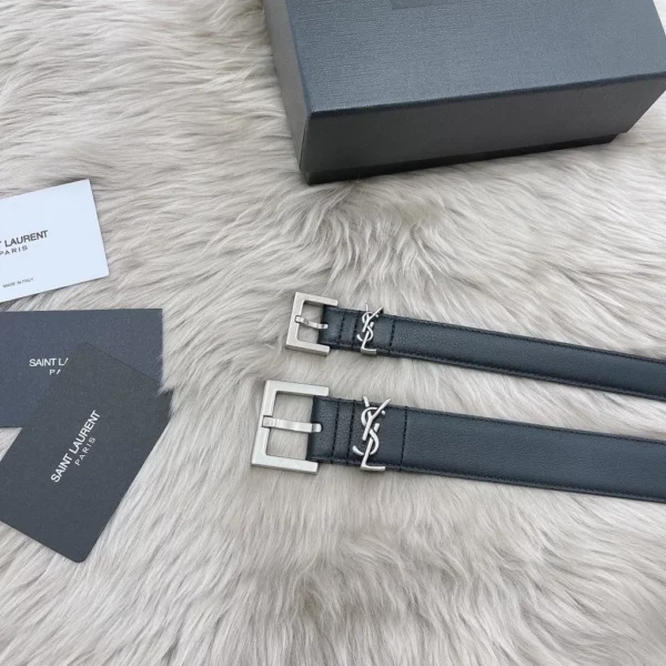 Saint Laurent belt