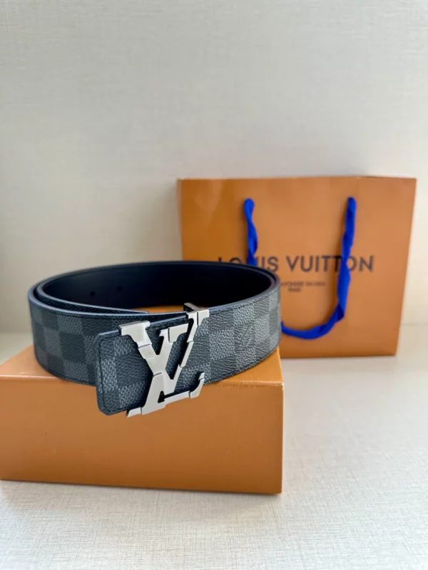 Louis Vuitton belt