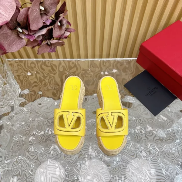 Valentino shoes - Reps shoes