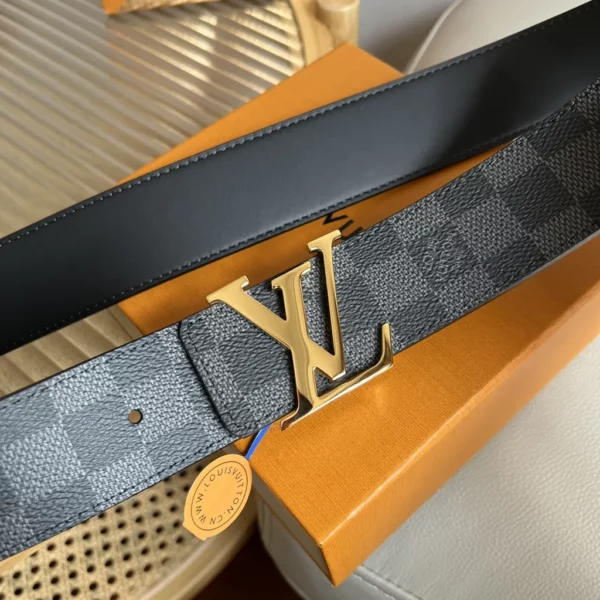 Louis Vuitton belt