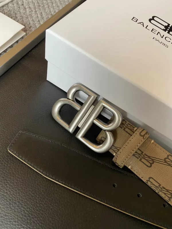 Balenciaga belt