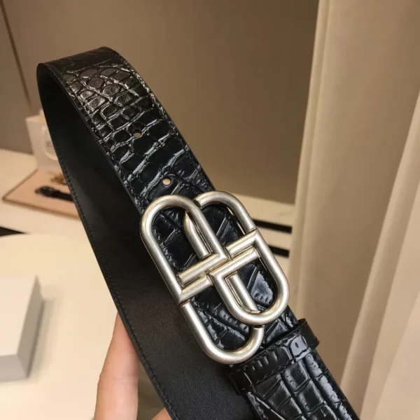 Balenciaga belt