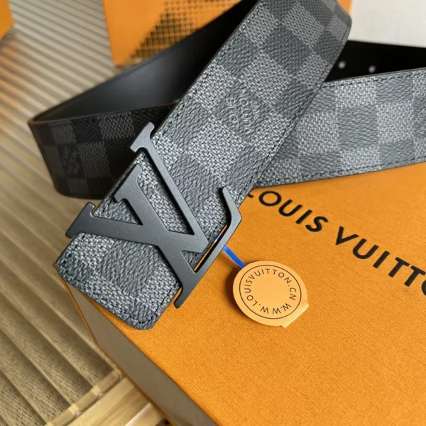 Louis Vuitton belt