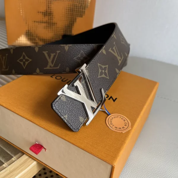 Louis Vuitton belt