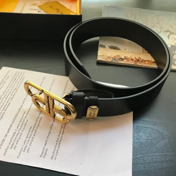 Balenciaga belt