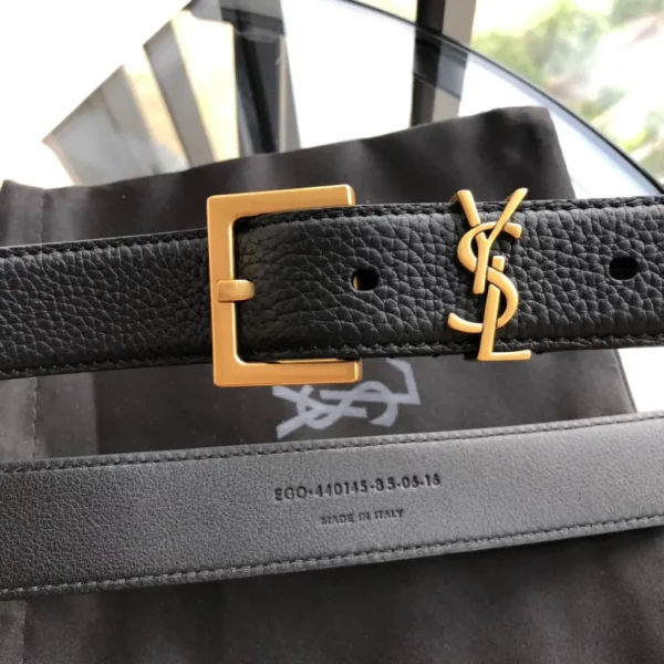 Saint Laurent belt