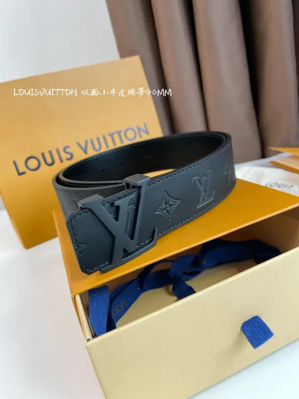 Louis Vuitton belt