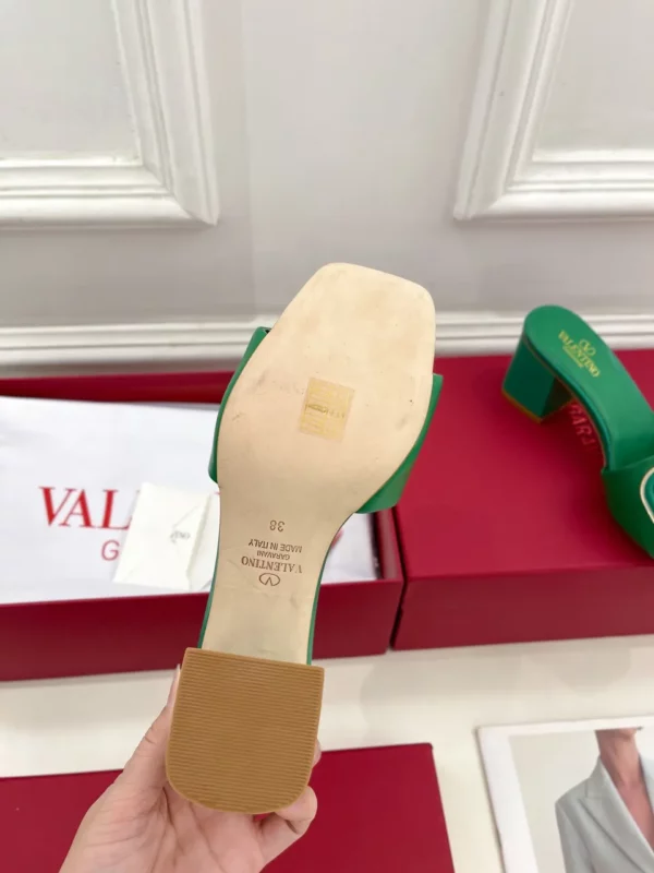 Valentino shoes - Reps shoes