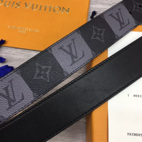 Louis Vuitton belt