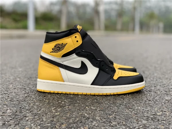 Air Jordan 1 Yellow Toe - 2019-04-21 - Replica shoes