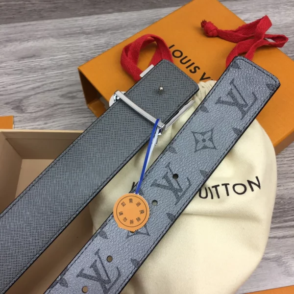 Louis Vuitton belt