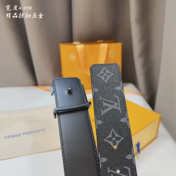 Louis Vuitton belt