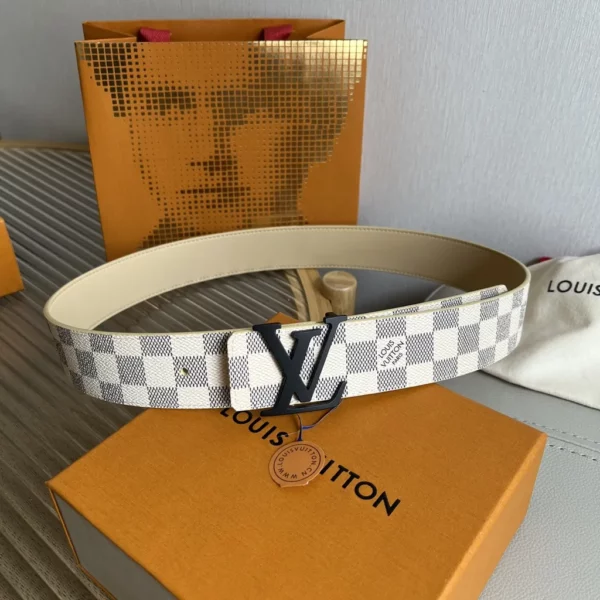 Louis Vuitton belt