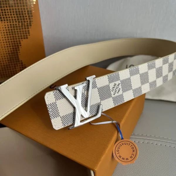 Louis Vuitton belt