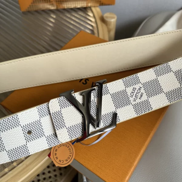 Louis Vuitton belt