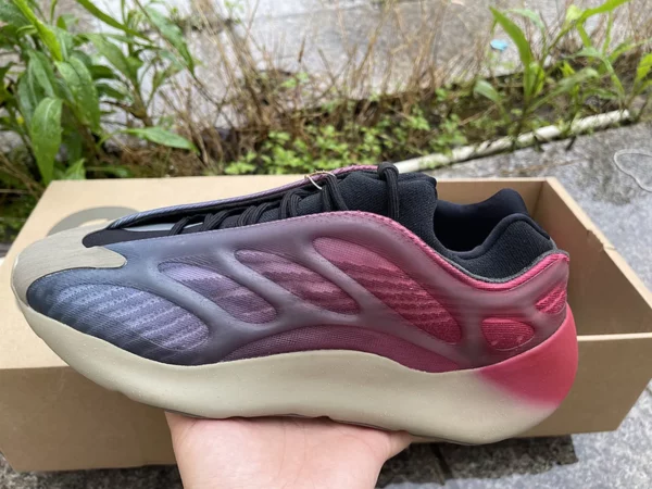 Adidas Yeezy 700 V3 Fade Carbon-05-27 - Replica shoes