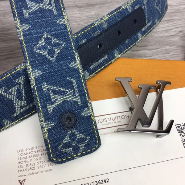 Louis Vuitton belt