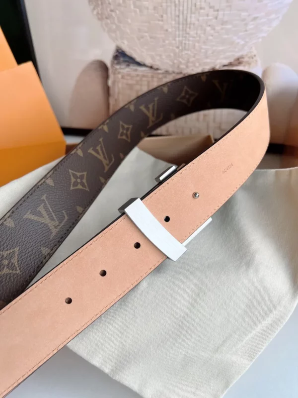 Louis Vuitton belt