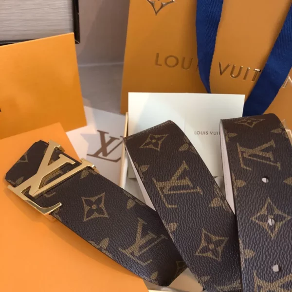 Louis Vuitton belt