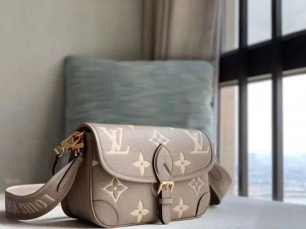 Louis Vuitton bag - louis vuitton replica bags