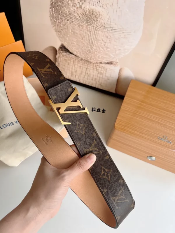 Louis Vuitton belt